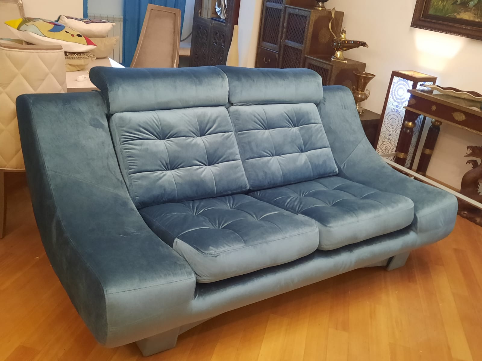 Обивка дивана на дому. Русско-Высоцкое