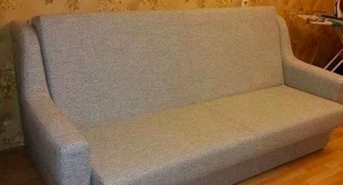 Перетяжка дивана. Русско-Высоцкое